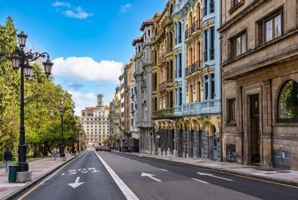 Muchos prestamistas particulares en Oviedo requieren una vivienda como garantía