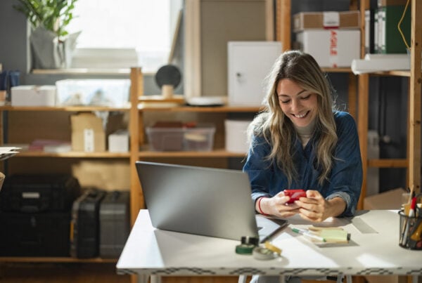 Mujer solicita por el móvil un préstamo de 40000 euros